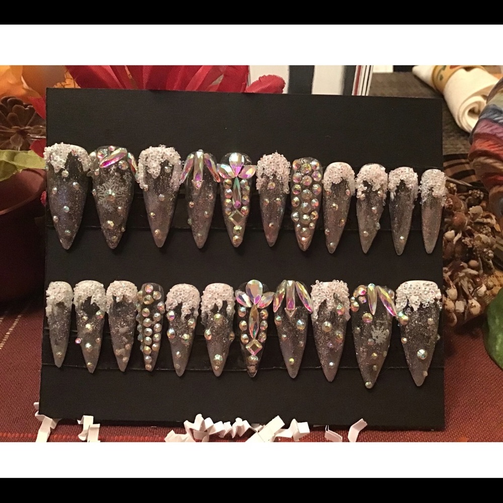 Ice and snow gel stiletto